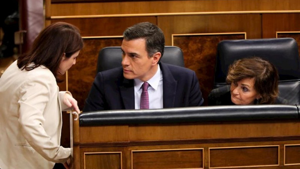 ep la portavoz del psoe en el congreso de los diputados adriana lastra i habla con el presidente en