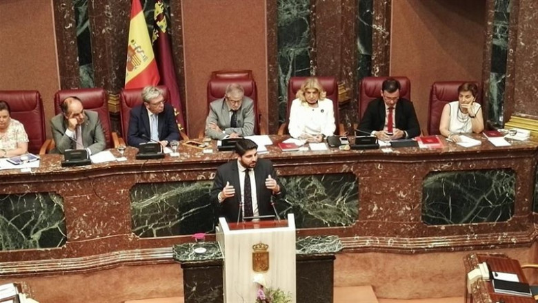 López Miras apela a la "generosidad y esfuerzo" de Vox minutos antes de la votación para su investidura en Murcia | ASAMBLEA REGIONAL ep lopez miras apelala generosidadesfuerzo de vox minutosdevotacionsu investiduramurcia