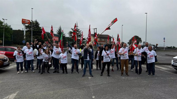 ep lsb uso reclama con caravanas de vehiculos subidas de s reclama con caravanas de vehiculos