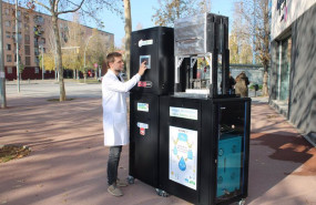 ep un cientifico usa un electrolizador reversible para generar hidrogeno