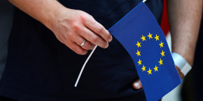le drapeau de l union europeenne 20240614152646 
