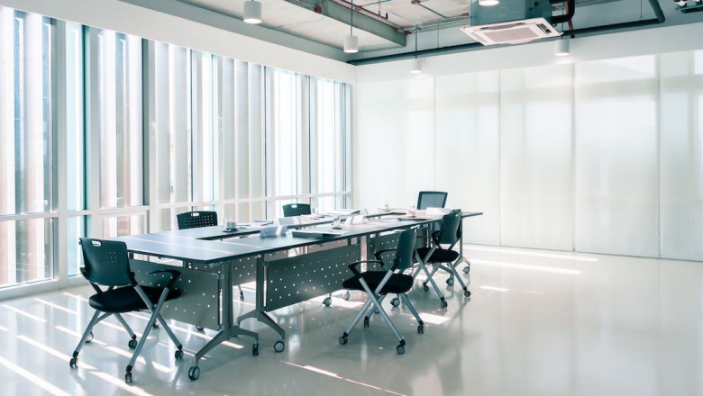 1581242711 deskandsit