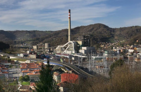 ep archivo   la central termica de lada en el concejo de langreo asturias espana