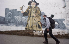 ep archivo   peregrino madrileno que realiza por segunda vez el camino de santiago y pasa por