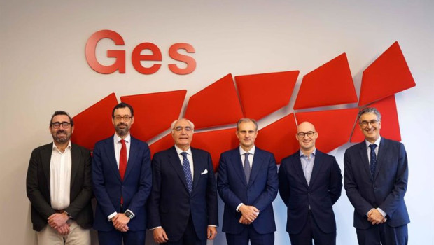 ep archivo representantes de denarius y de grupo ges durante la firma del acuerdo para que ep archivo representantes de denarius y de grupo ges durante la firma del acuerdo para que