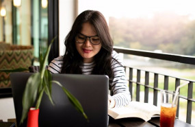 ep banco santander concede mas de 156000 becas de estudio practicas profesionales y apoyo al