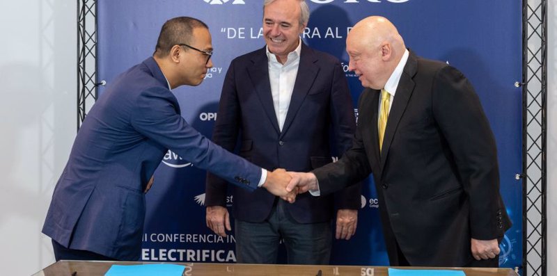 ep cui can head de cge internacional jorge azcon presidente del gobierno de aragon y fermando samper ep cui can head de cge internacional jorge azcon presidente del gobierno de aragon y fermando samper