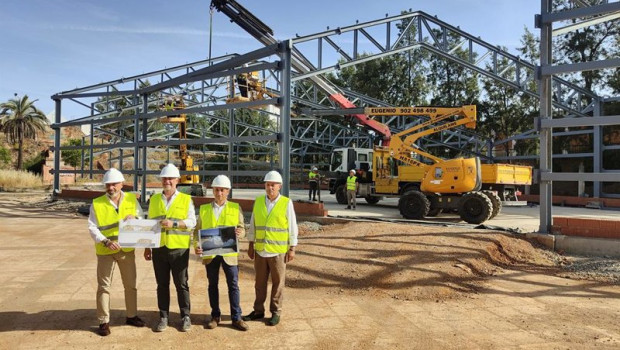 ep el concejal de patrimonio tirso leal visita las obras de la neocueva de maltravieso