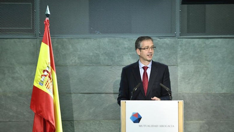 El gobernador del Banco de España, Pablo Hernández de Cos durante su intervención en la clausura del III Encuentro Económico-Asegurador organizado por la Mutualidad de la Abogacía, en el Auditorío Rafael del Pino, en Madrid, a 29 de octubre de 2019. | Óscar Cañas - Europa Press ep el gobernador del banco de espana pablo hernandez de cos durante su intervencion en la clausura