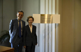 ep el ministro de ciencia innovacion y universidades en funciones pedro duque y la bioquimica y