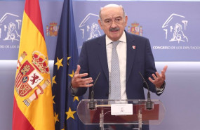 ep el portavoz del partido regionalista de cantabria en el congreso jose maria mazon en una rueda de