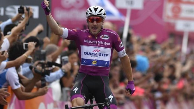 ep elia viviani celebravictoriala tercera etapagiroitalia 2018