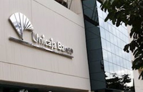 ep imagen de una sede de la entidad financiera unicaja banco