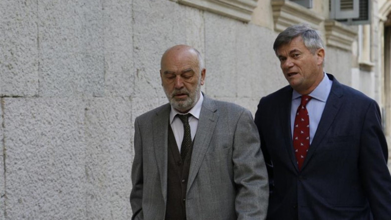 ep juezinstruye el caso cursach miguel florit 1i durantellegadalos juzgadosdeclararla incautacionrastreomovilesperiodistascubrianmacrocausacorrupcion policial