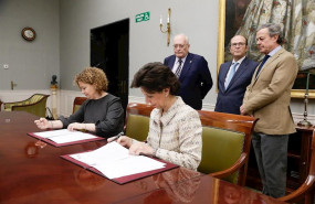 ep la decana del colegio de registradores emilia adan y la presidenta del tribunal de cuentas maria
