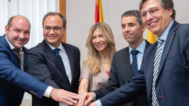 ep la firma ha tenido lugar en el despacho de la vicepresidenta del gobierno de aragon mar vaquero