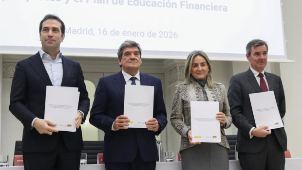 ep la ministra de educacion formacion profesional y deportes milagros tolon el ministro de economia