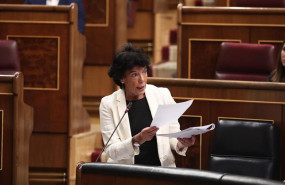 ep la ministra deducacio i formacio professional en funcions isabel celaa respon les preguntes de la