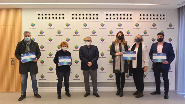 ep los ganadores de los premios mercabarna innov de izq a der manel finestres cultivar nuria gustems