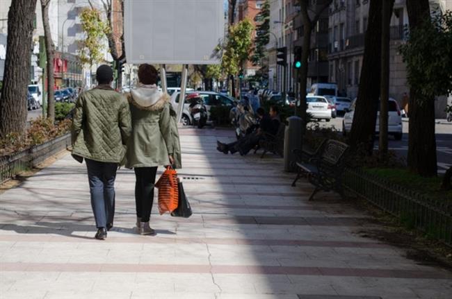 ep parejas calle gente pasear paseando compras centromadrid amor