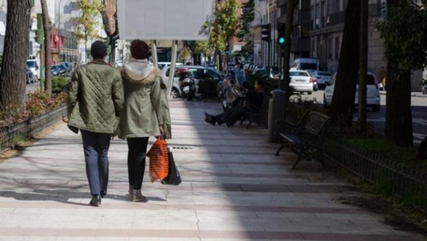 ep parejas calle gente pasear paseando compras centromadrid amor