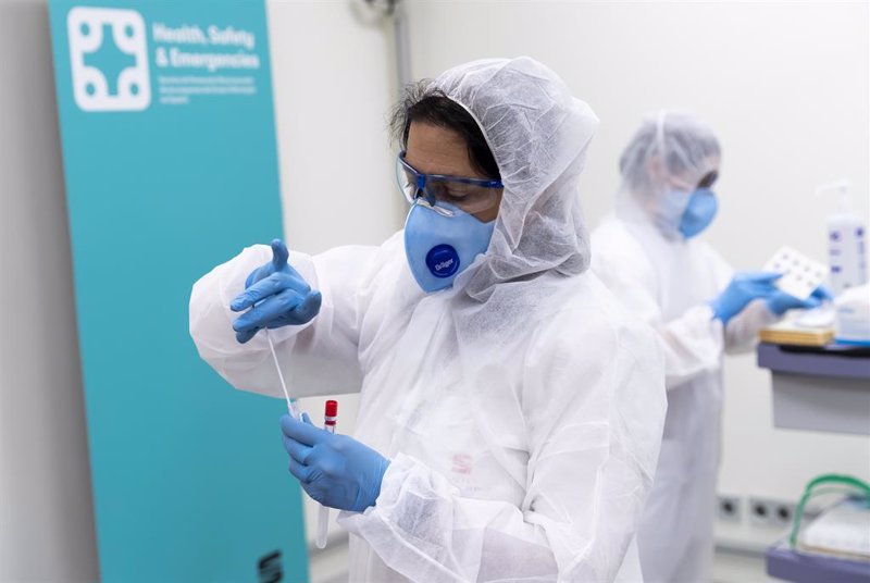 España registra 40.200 contagios, 491 fallecidos y una incidencia cercana a los 900