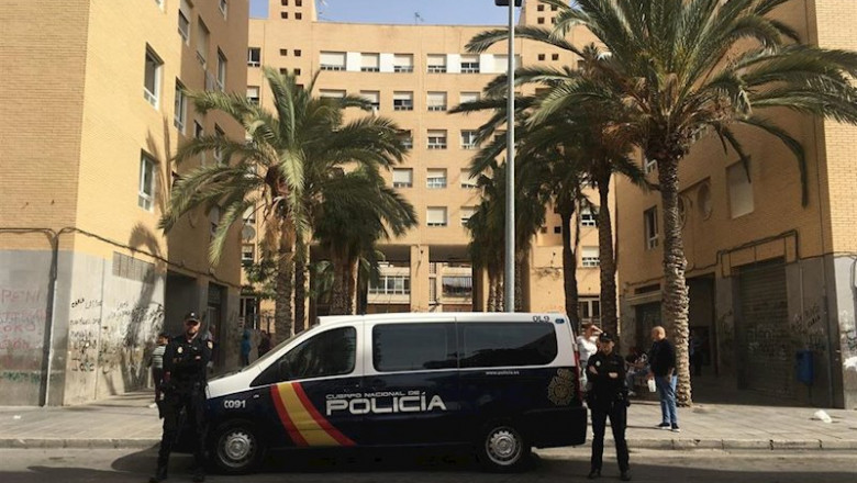 Una patrulla de Policía en Alicante. | POLICÍA NACIONAL - Archivo ep una patrulla de policia en alicante