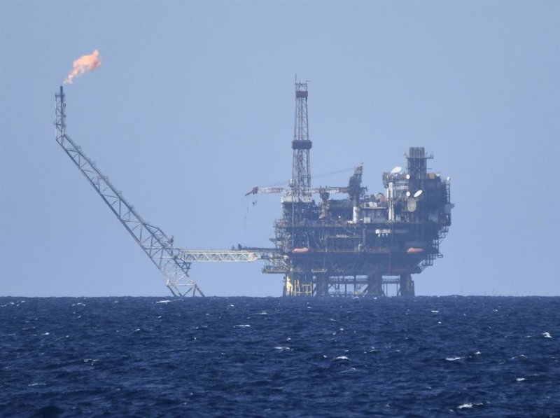 El petróleo sopesa un cambio de tendencia