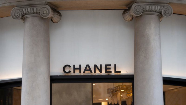 ep archivo   letrero de la tienda chanel en el paseo de gracia en barcelona a 15 de enero de 2024 en