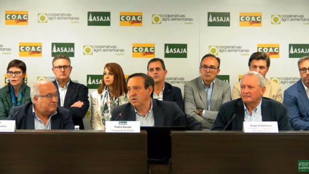 ep de izquierda a derecha miguel padilla secretario general de coag pedro barato presidente de asaja