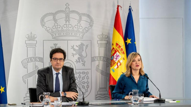 ep el ministro de transformacion digital y funcion publica oscar lopez y la ministra de educacion ep el ministro de transformacion digital y funcion publica oscar lopez y la ministra de educacion