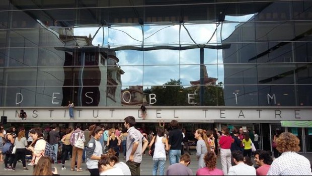ep estudiantes ocupaninstitutteatrefavor1-o