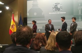 ep gregorio serrano dgt entrega medallasmeritola seguridad vial