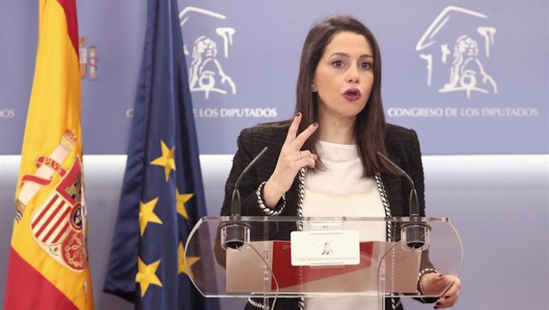 La portavoz de Ciudadanos en el Congreso, Inés Arrimadas, en rueda de prensa ante los medios, en el Congreso de los Diputados, Madrid (España), a 11 de febrero de 2020. | EDAURDO PARRA /EUROPA PRESS ep la portavoz de ciudadanos en el congreso ines arrimadas en rueda de prensa ante los medios en el