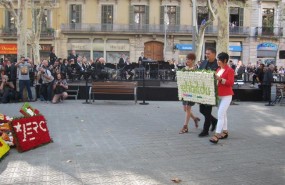 ep ofrendaeh bildumonumentorafael casanovabarcelonala diada