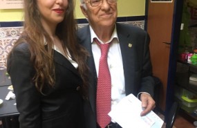 ep padre angel recibechequemanosmarta garcia saravia