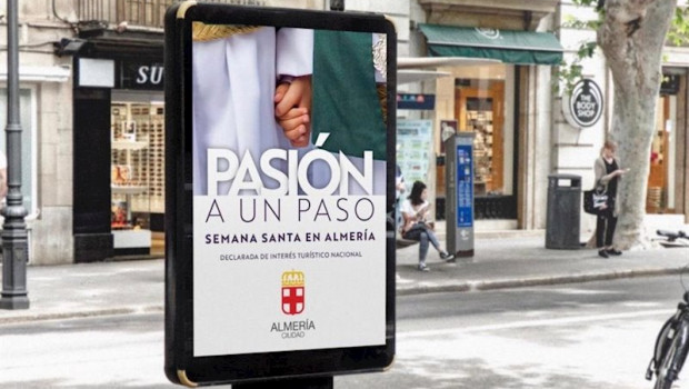 ep un mupi promociona la semana santa de almeria