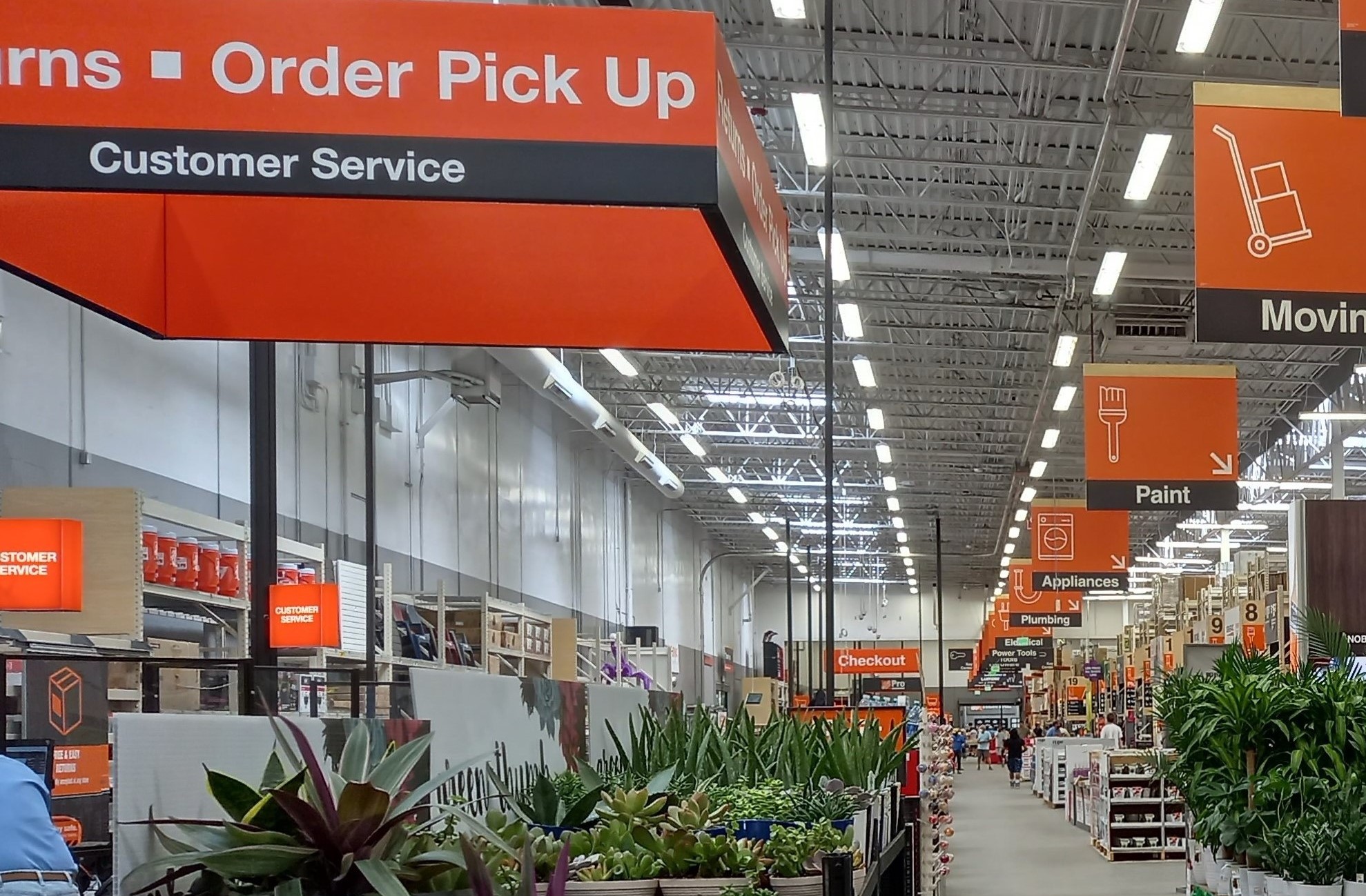 Home Depot logra un beneficio de 4.300 millones en el primer trimestre, un 2,1% más
