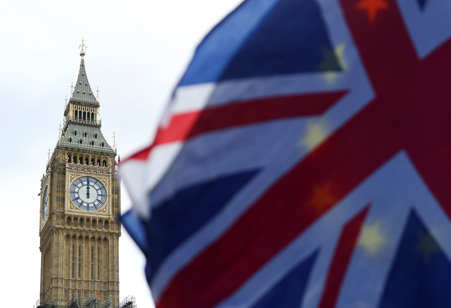 la grande bretagne lance une procedure de resolution de conflit post brexit sur la recherche 