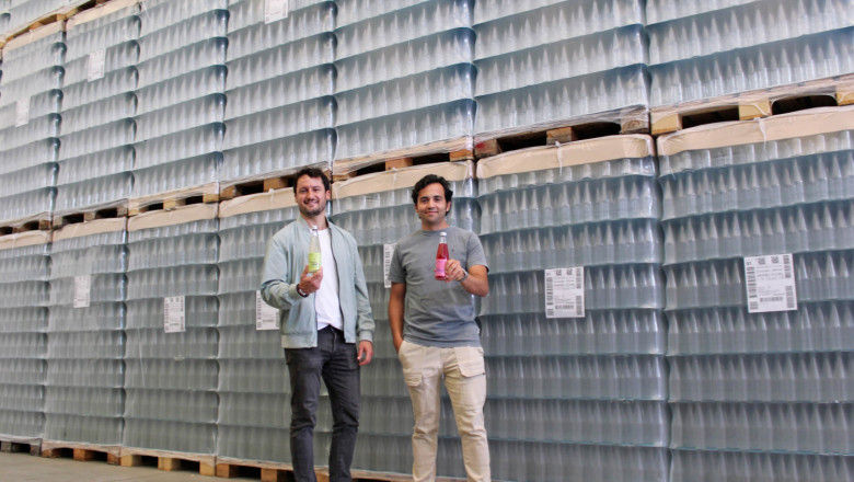 ral de frutos y fernando martn fundadores de vver kombucha en la fbrica ok 