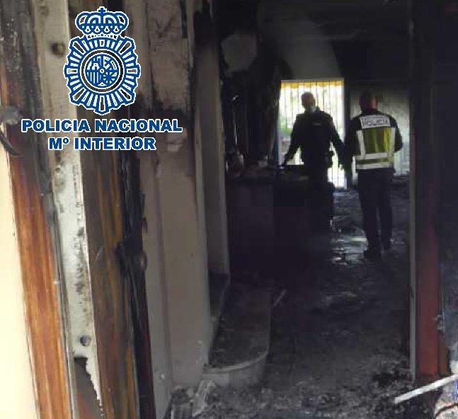 ep actuacion de la policia en una vivienda ep actuacion de la policia en una vivienda
