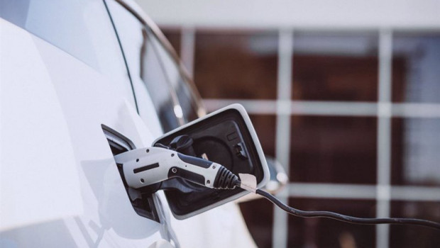 ep archivo   el moves iii aumenta las ayudas hasta 7000 euros para la compra de un coche electrico