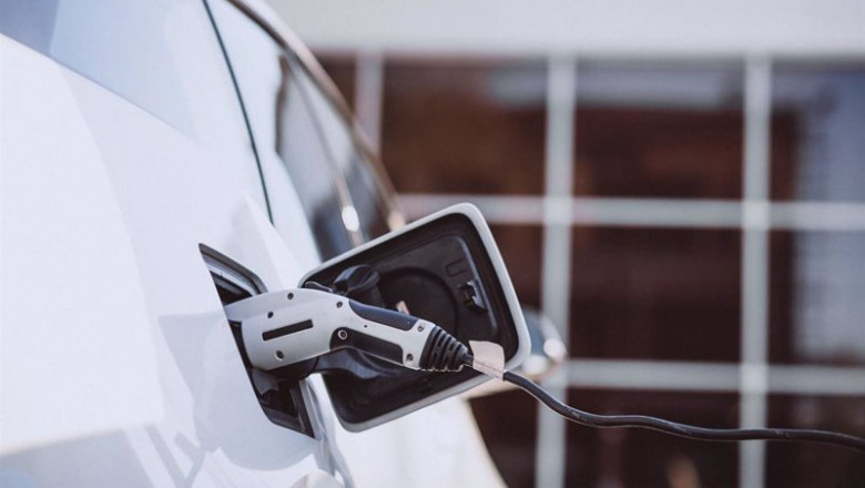 ep archivo el moves iii aumenta las ayudas hasta 7000 euros para la compra de un coche electrico ep archivo el moves iii aumenta las ayudas hasta 7000 euros para la compra de un coche electrico