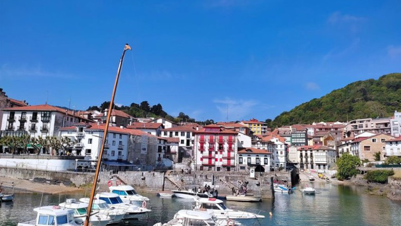 Archivo - Embarcaciones en el Puerto de Mundaka (Bizkaia) | EUROPA PRESS - Archivo ep archivo embarcaciones en el puerto de mundaka bizkaia