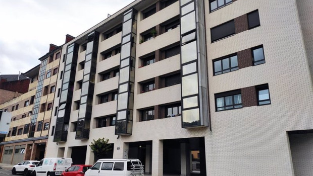 ep archivo   las compraventas de vivienda en espana desciende un 87 interanual en abril segun el