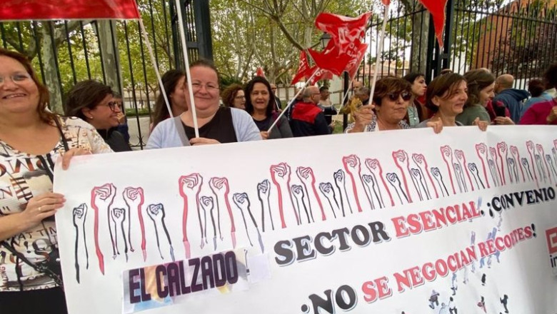 Archivo - Manifestación de trabajadores del calzado de Fuensalida. | CCOO - Archivo ep archivo manifestacion de trabajadores del calzado de fuensalida