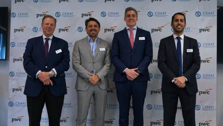 De izquierda a derecha, Ramón Estalella (CEHAT), Jorge Marichal (CEHAT), José Manuel Fernández (PwC) y José Antonio Domínguez (PwC) en la presentación de "Smart Observatory Invierno-Primavera". | PABLO R. SECO ep de izquierda a derecha ramon estalella cehat jorge marichal cehat jose manuel fernandez pwc y