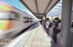 ep el ayuntamiento de viladecans ha reivindicado que se mejore la frecuencia de trenes en la