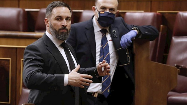 ep el lider de vox santiago abascal izda sale del hemiciclo tras el pleno del congreso