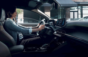 ep imagen del interior de un modelo de peugeot